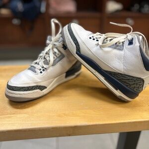 Air Jordan 3 Retro (GS) size 3.5
